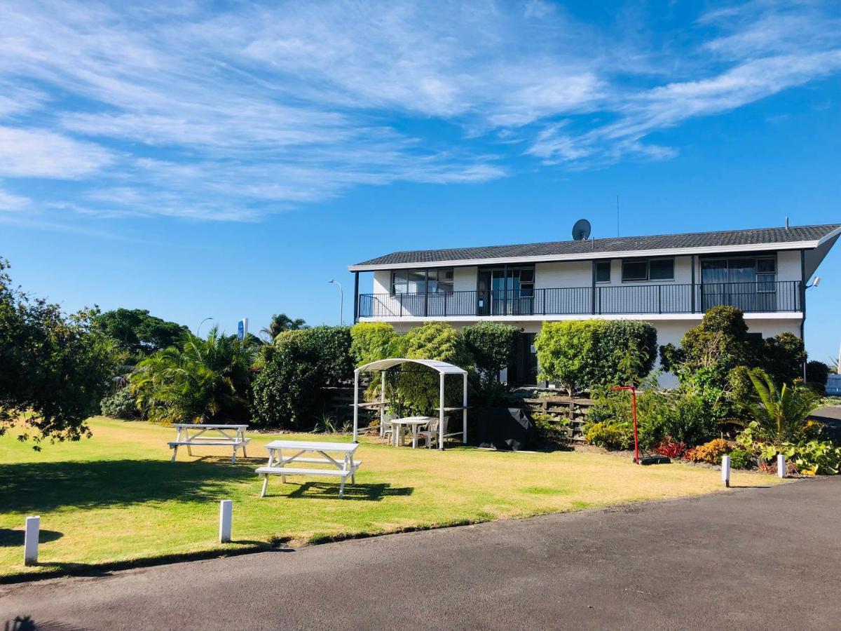 Blue Haven Motel マウント・マウンガヌイ エクステリア 写真